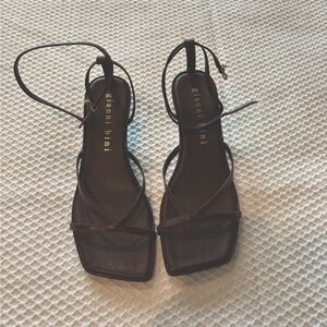 NWT Kitten heels by Gianni Bini